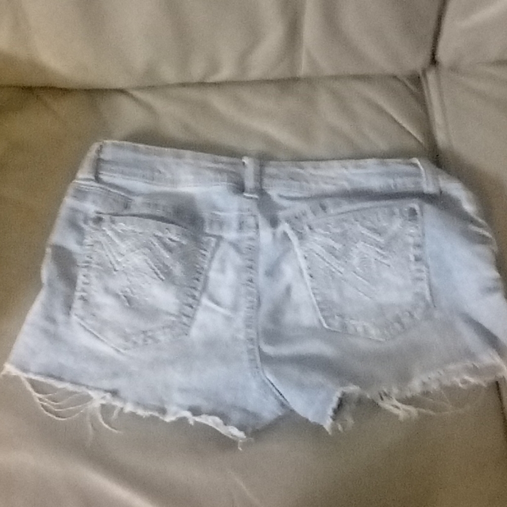 Short - Picture 2 of 2